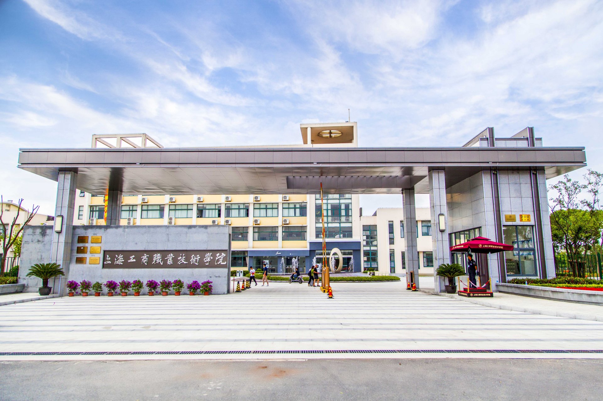 本站按公开材料组织页面